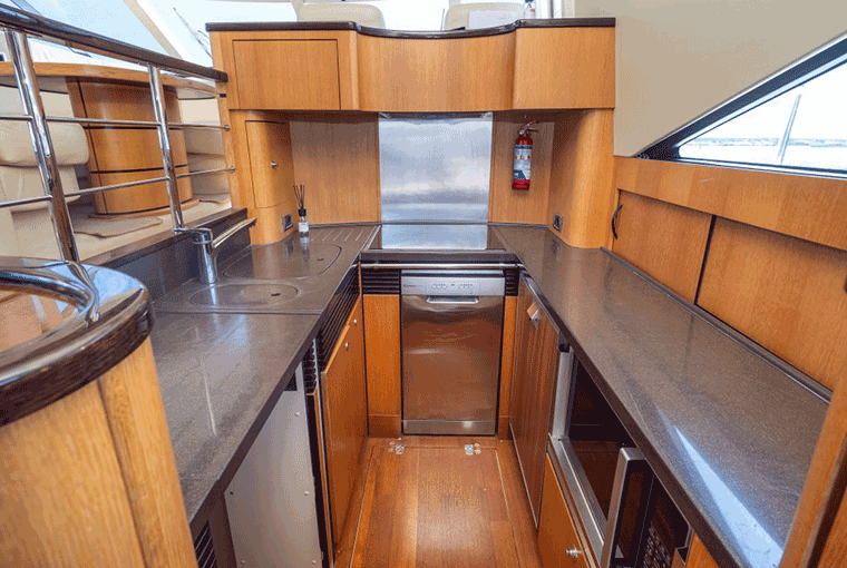 Fairline Squadron 58